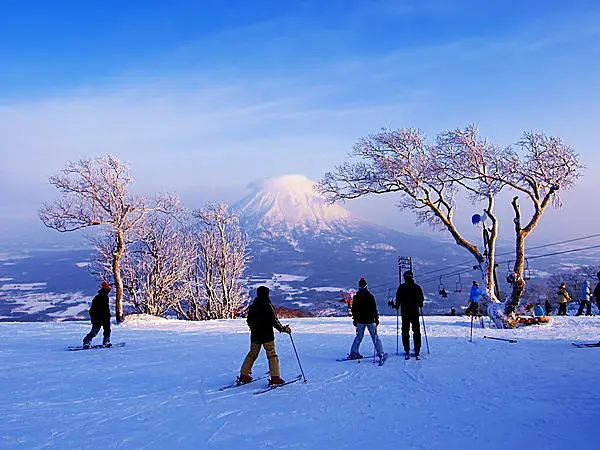 冬のニセコはまるで外国 世界一の雪質を求め 各国のスキーヤーが集まる 日本人はどこ tenki jpサプリ 2016年03月16日 日本気象協会 tenki jp