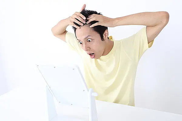 秋の抜け毛の季節 抜け毛が気になる人はすぐに対策を実行しよう Tenki Jpサプリ 16年10月日 日本気象協会 Tenki Jp 秋の抜け毛の季節 抜け毛が気になる人はすぐに対策を実行しよう Tenki Jpサプリ 16年10月日 日本気象協会 Tenki Jp