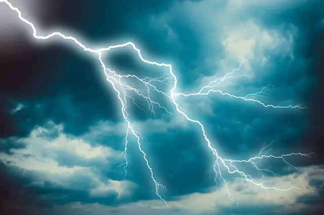 雷 上から落ちるか下から昇るか 七十二候 雷乃発声 かみなりすなわちこえをはっす Tenki Jpサプリ 19年03月31日 日本気象協会 Tenki Jp